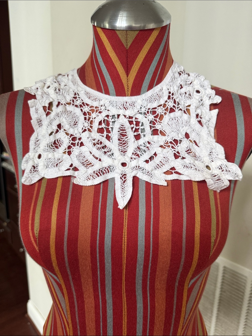 VTG Detachable Square Cut Cutwork White Lace Crochet Collar Cottagecore Prairie